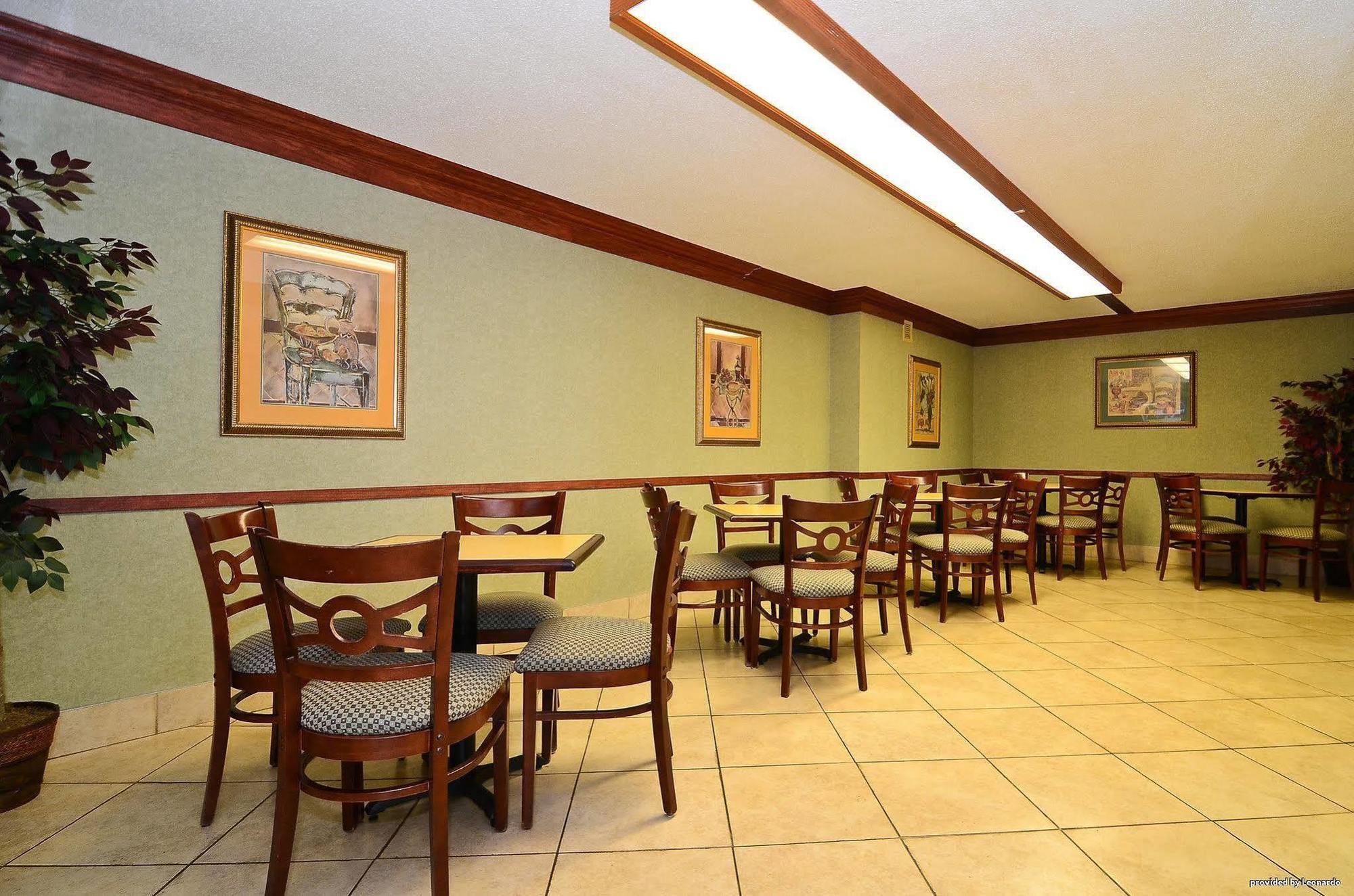 Best Western Executive Inn Battle Creek Ristorante foto